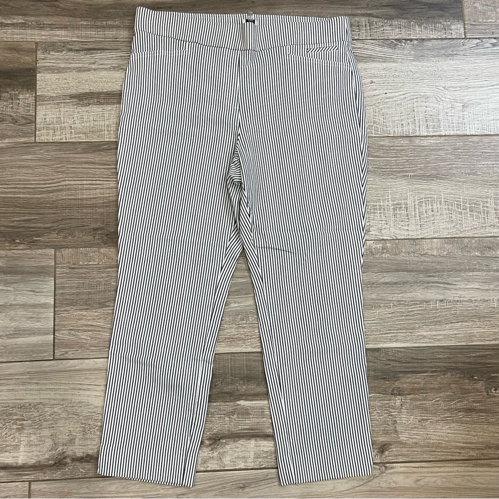 Anne Klein, Grey and White Striped Cropped Pants